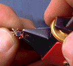 Adjust the Gemsetting Pliers to Fit the Prong